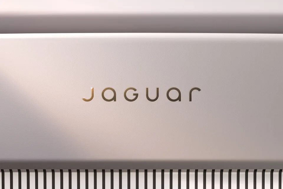 Jaguar Type 00 Logo