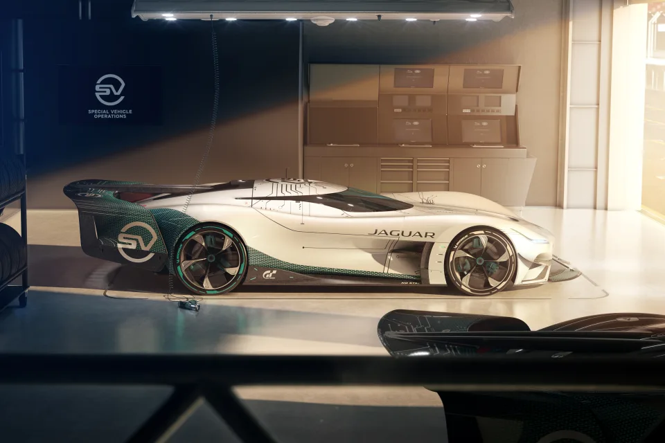 Jaguar Vision Gran Turismo SV 8K