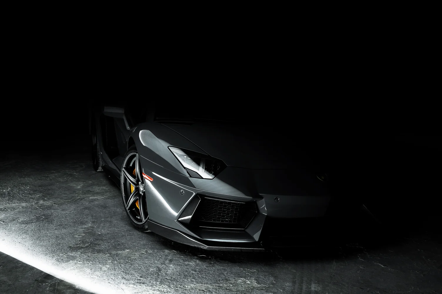 Lamborghini Aventador AMOLED