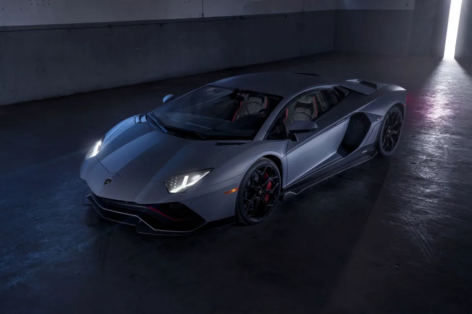 Lamborghini Aventador LP 780 4 Ultimae Exotic car