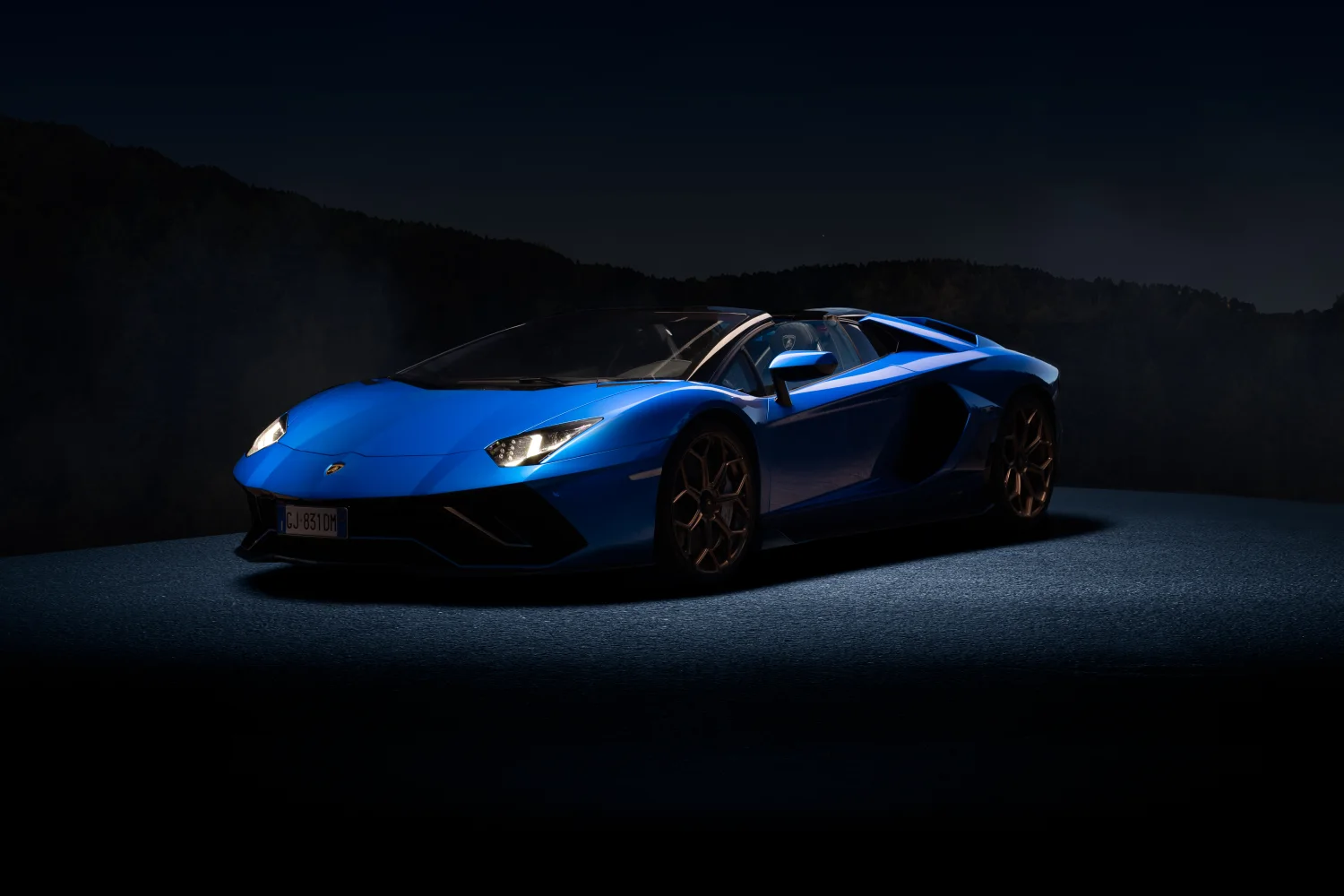 Lamborghini Aventador Ultimae Roadster 5K