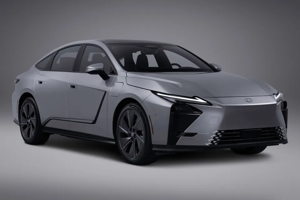 Lexus ES 500e AWD 2026