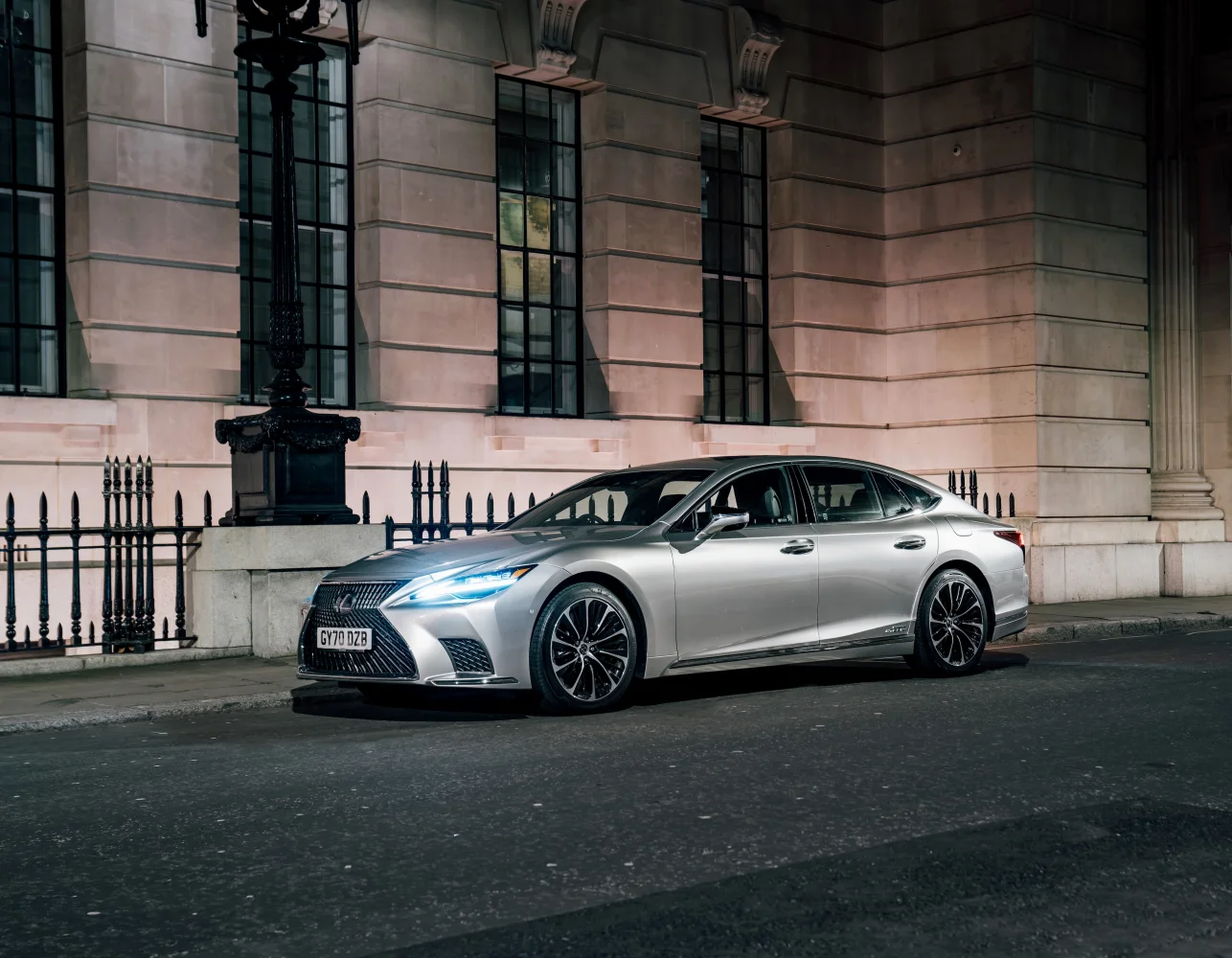 Lexus LS 500h 2021