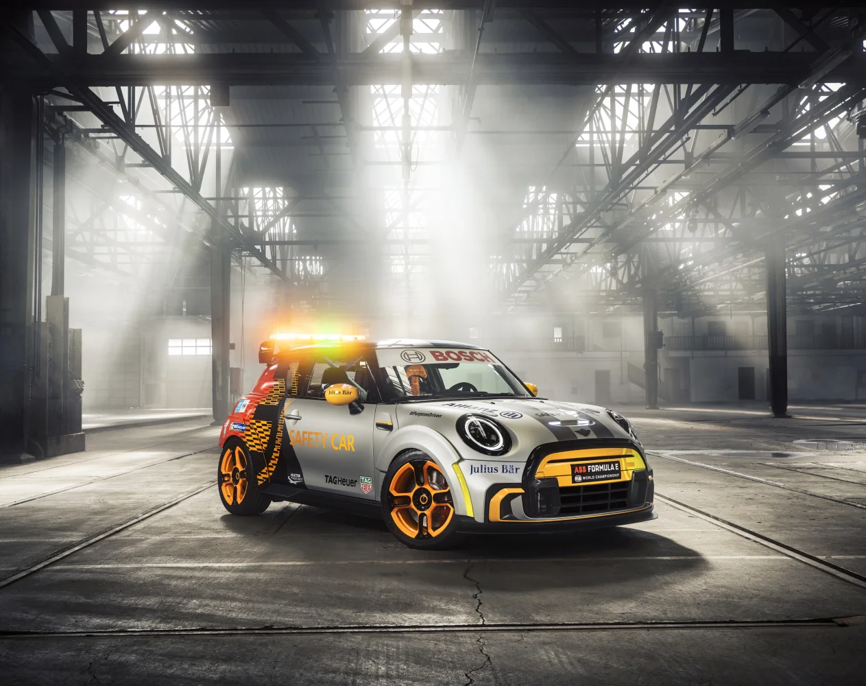 MINI Electric Pacesetter inspired by JCW