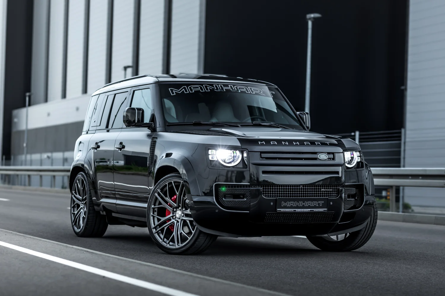 Manhart Defender DP500 Land Rover Defender