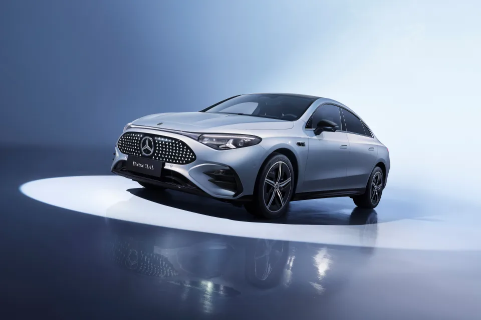 Mercedes Benz CLA 300 L 2025