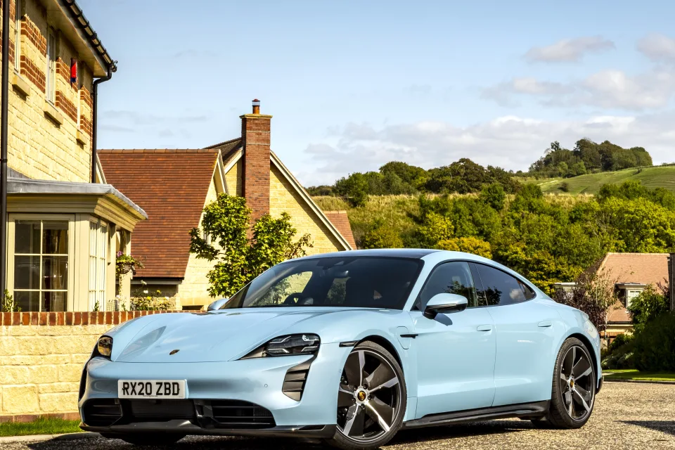 Porsche Taycan 4S 2021