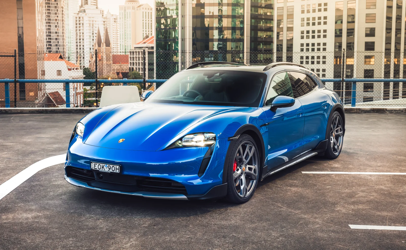 Porsche Taycan 4S Cross Turismo 2021
