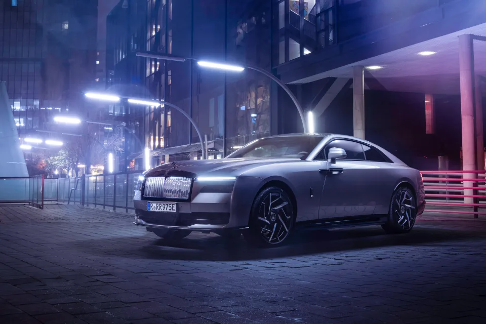 Rolls Royce Black Badge Spectre Jubilee Silver