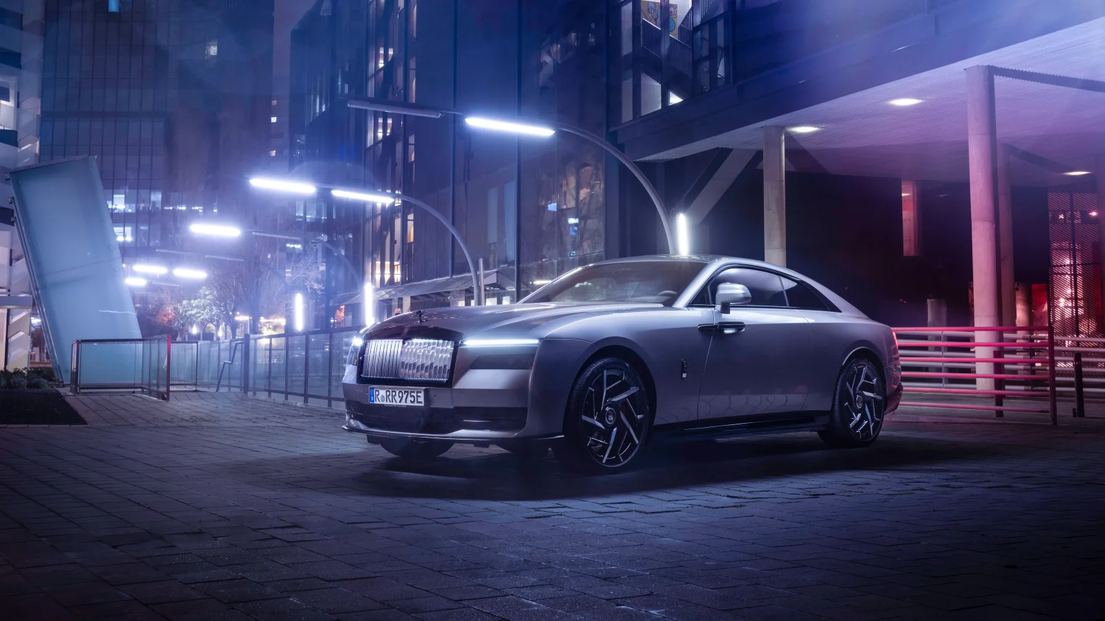 Rolls Royce Black Badge Spectre Jubilee Silver