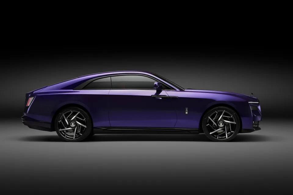 Rolls Royce Black Badge Spectre Luxury EV
