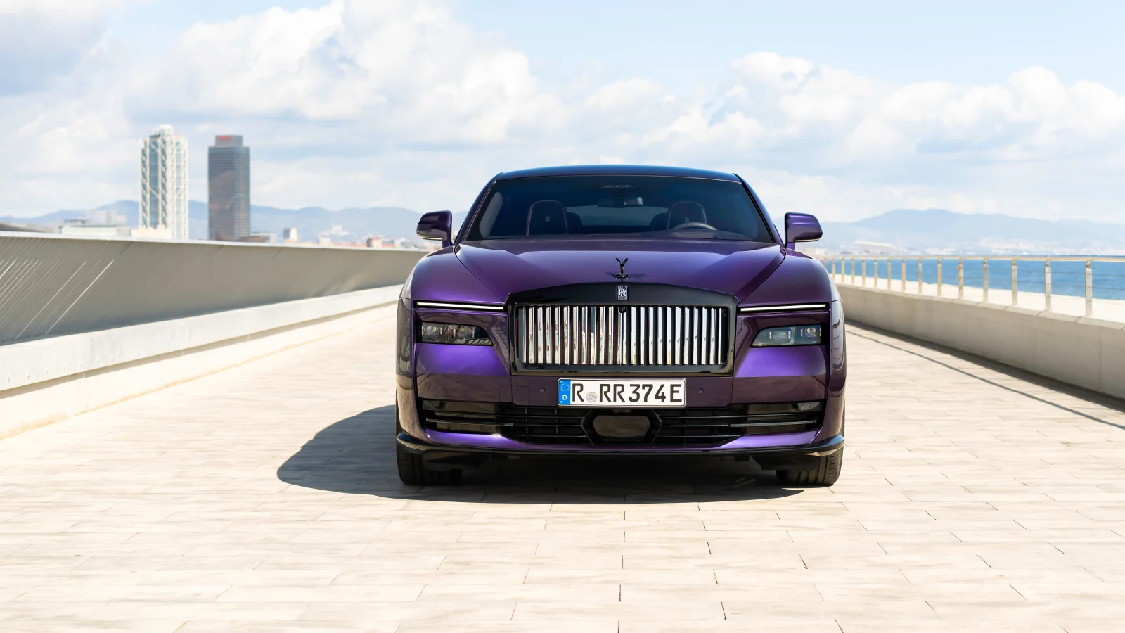 Rolls Royce Black Badge Spectre Vapour Violet