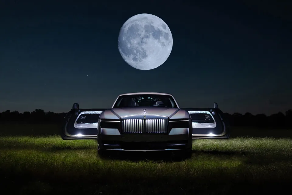 Rolls Royce Spectre Lunaflair 8K