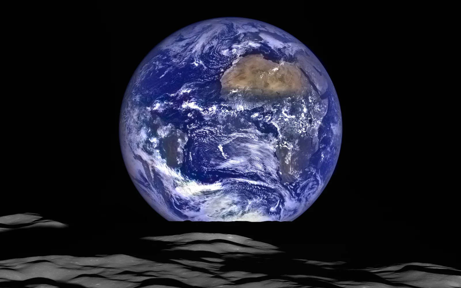 Erde Lunar Reconnaissance Orbiter Camera
